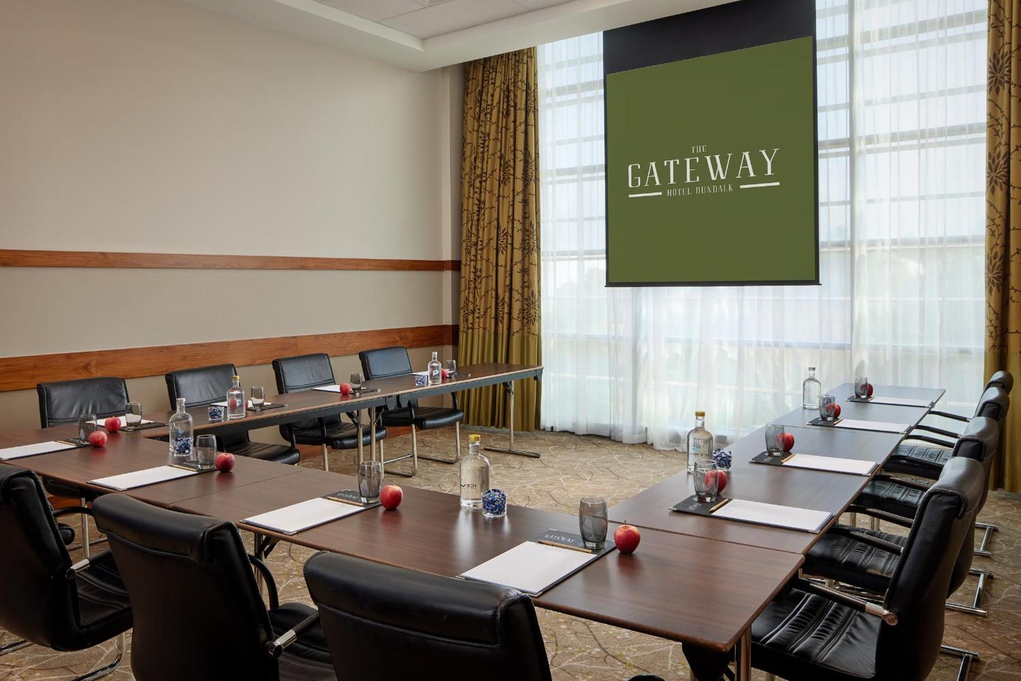 The Gateway Hotel Дандолк Экстерьер фото